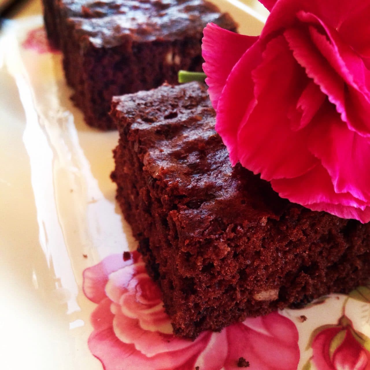 Çikolatalı Fındıklı Kek