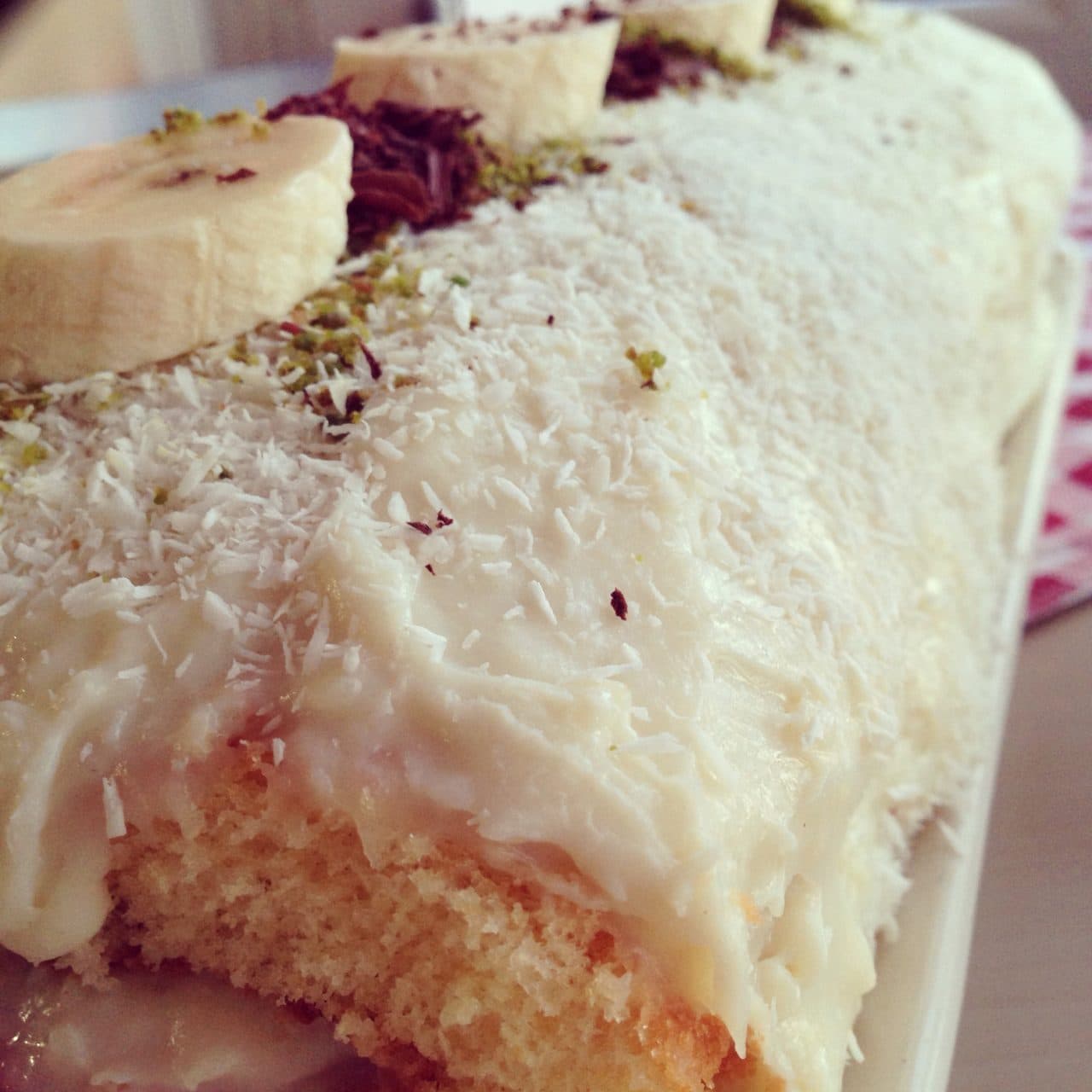 Muzlu ve Çilekli Rulo Pasta