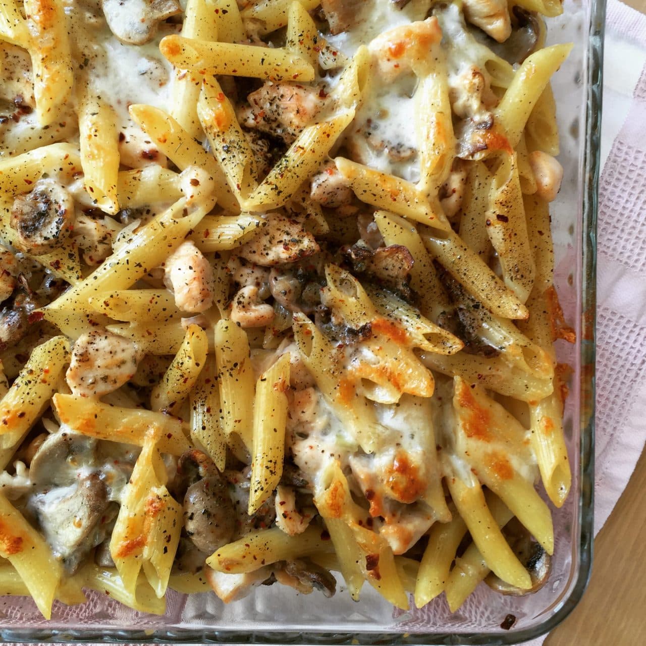 Kremalı, Mantar ve Tavuklu Makarna