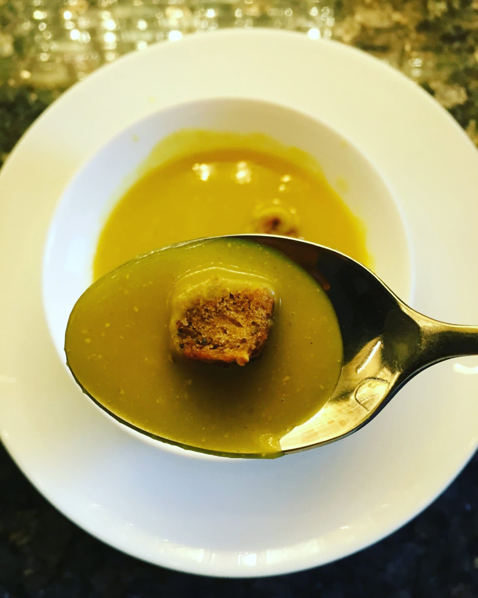 Zerdeçallı Mercimek Çorbası