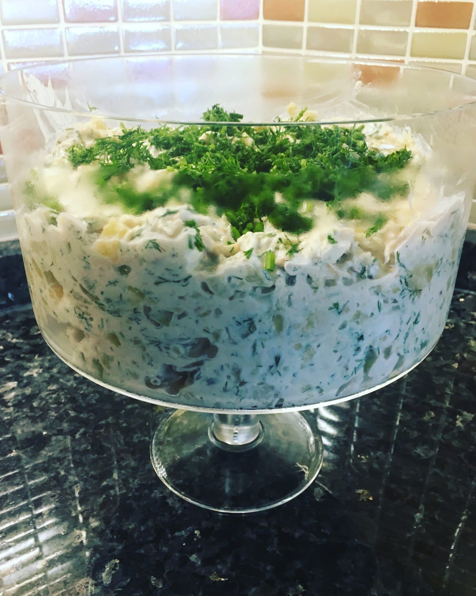 Köz Patlıcanlı Yoğurtlu Tavuk Salatası