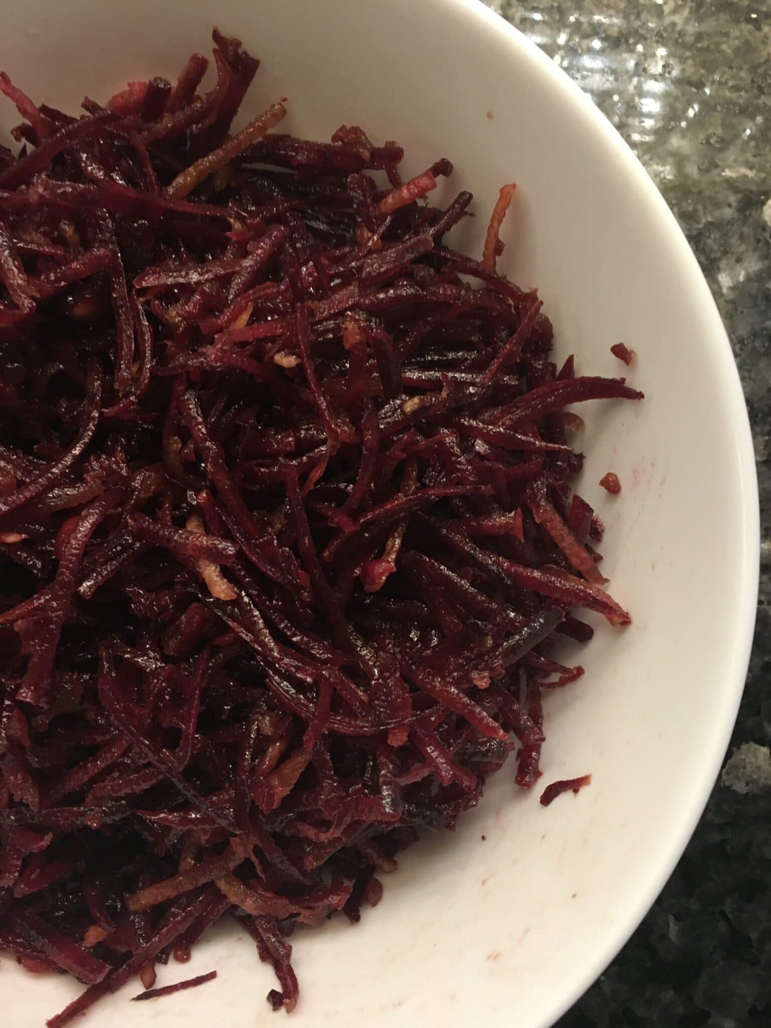 Yeşil Elmalı ve Narlı Pancar Salatası